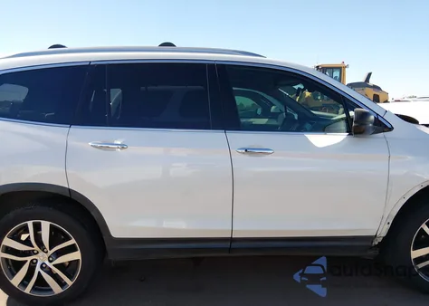 2016 Honda Pilot Elite z USA, uszkodzony, nr VIN 5FNYF6H01GB044898